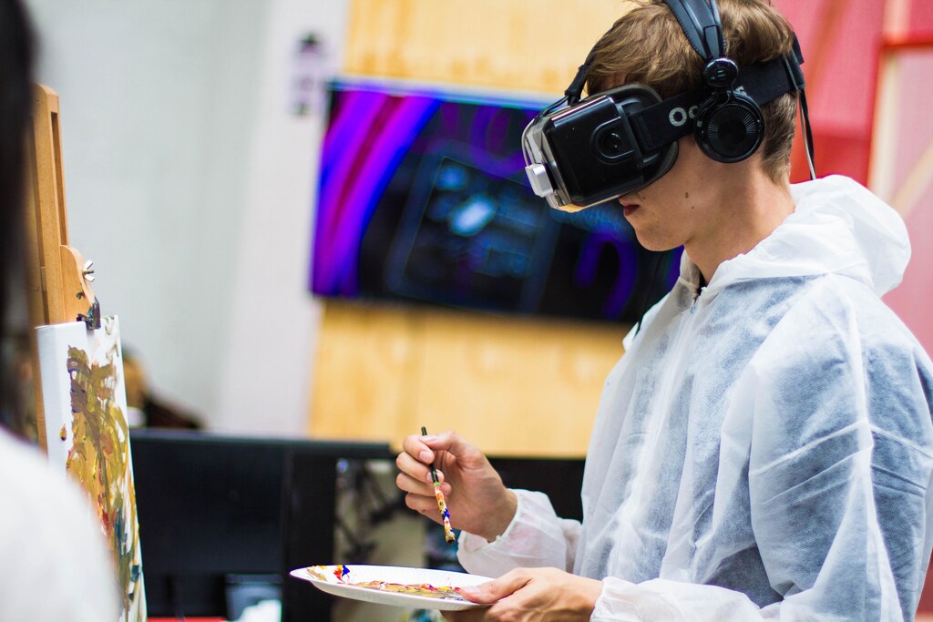 Studying in the metaverse allows for 3D visual learning, more realistic interactivity and easier access for faraway students.