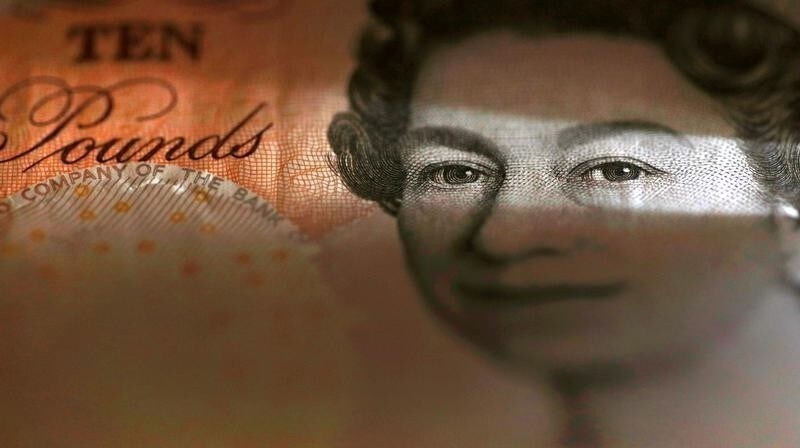 An English ten Pound note is seen in an illustration taken March 16, 2016. REUTERS/Phil Noble