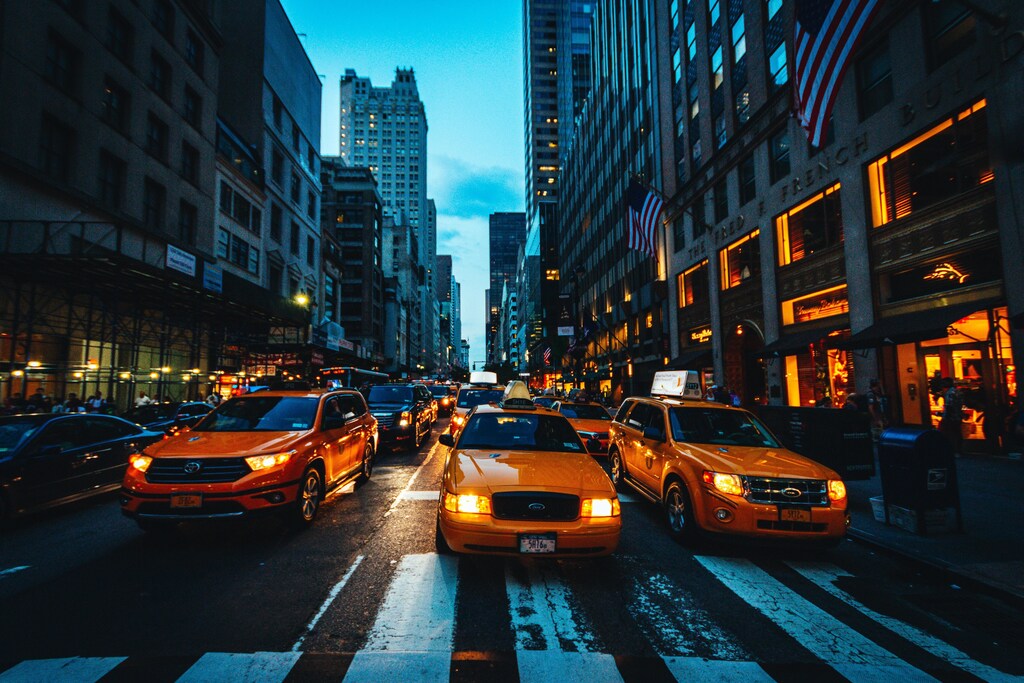 Congestion charges would improve air quality, make buses more reliable and increase transit use by 1-2%.