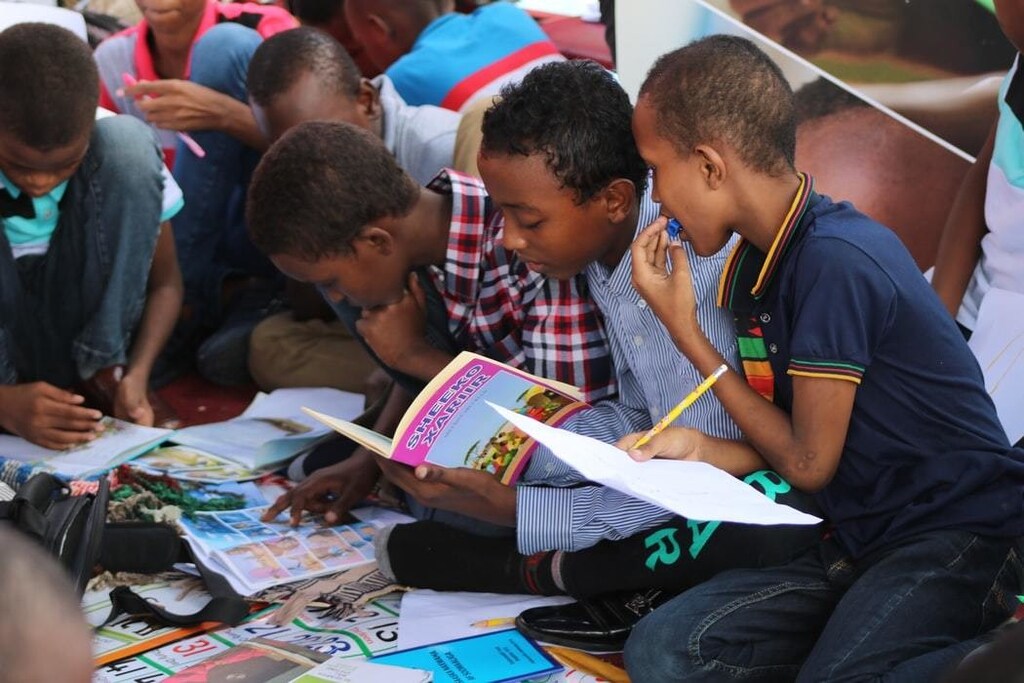 image of children learning in Africa
