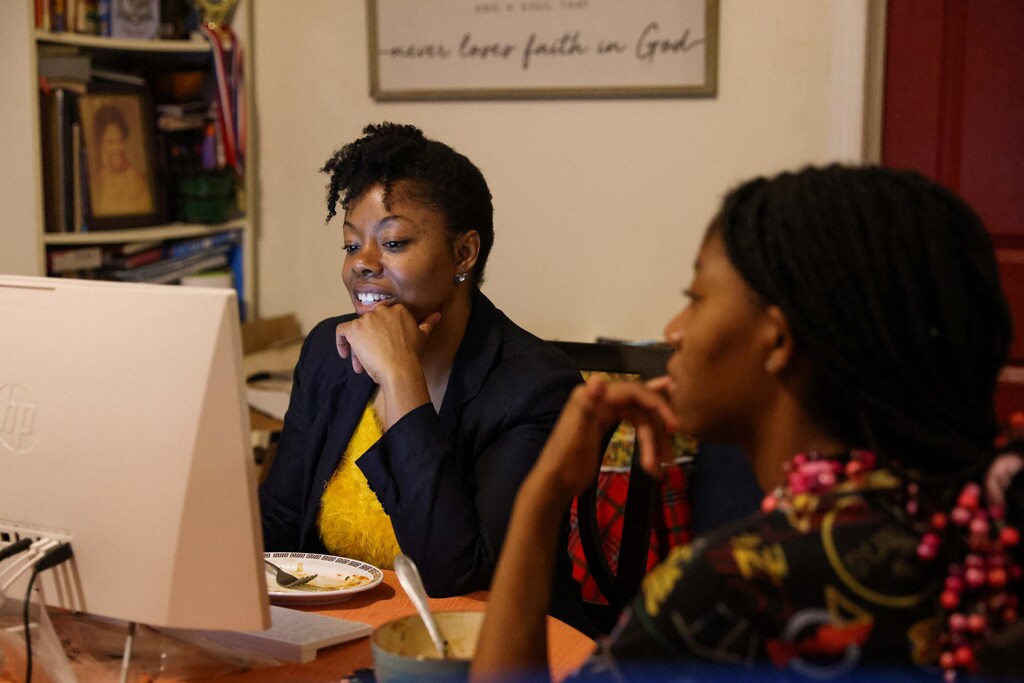 Generative AI is changing the world of work — but as this change progresses, there is a risk that women are left behind.