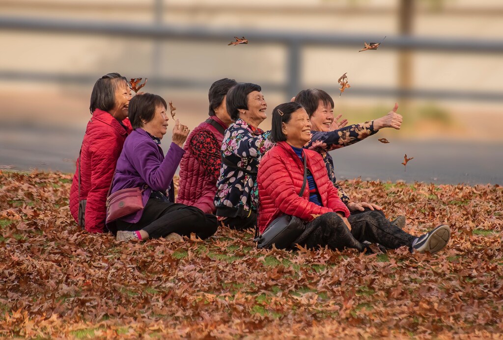 Oldest people in the world are all women.