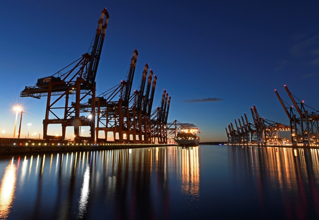 A container ship at the shipping terminal in the Port of Hamburg, Germany