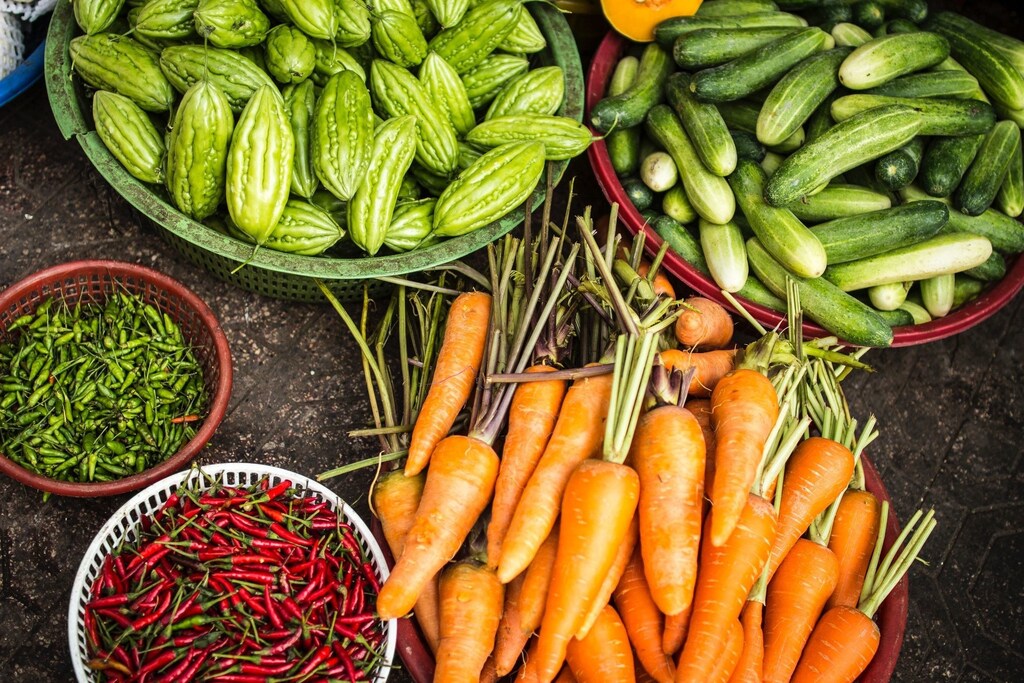 vegetable farming urban farming farms farmers agriculture city life urban environment new york capital innovation ingenuity change innovation food growth growing seeds plants nature natural organic