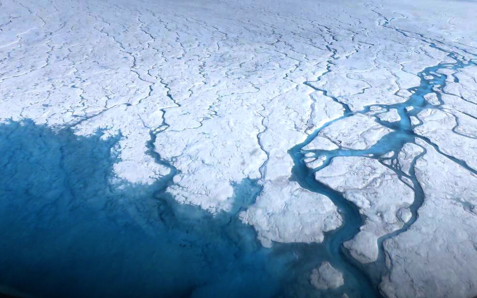 a picture of greenland's melting glaciers