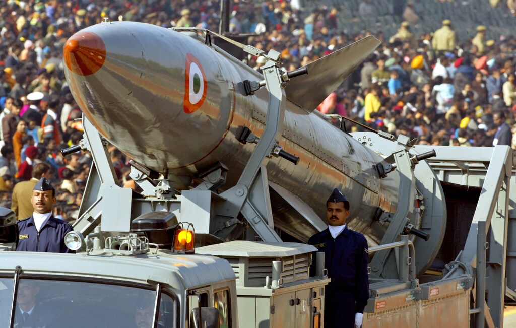 Indian soldiers stand beside India's surface-to-surface missile 'Prithvi' during full dress rehearsals for the Republic Day parade in New Delhi January 23, 2006. Prithvi, which means earth in Sanskrit, is a nuclear-capable missile. India's 57th Republic Day will be celebrated on January 26, 2006. REUTERS/Kamal Kishore - RP3DSFDBATAA