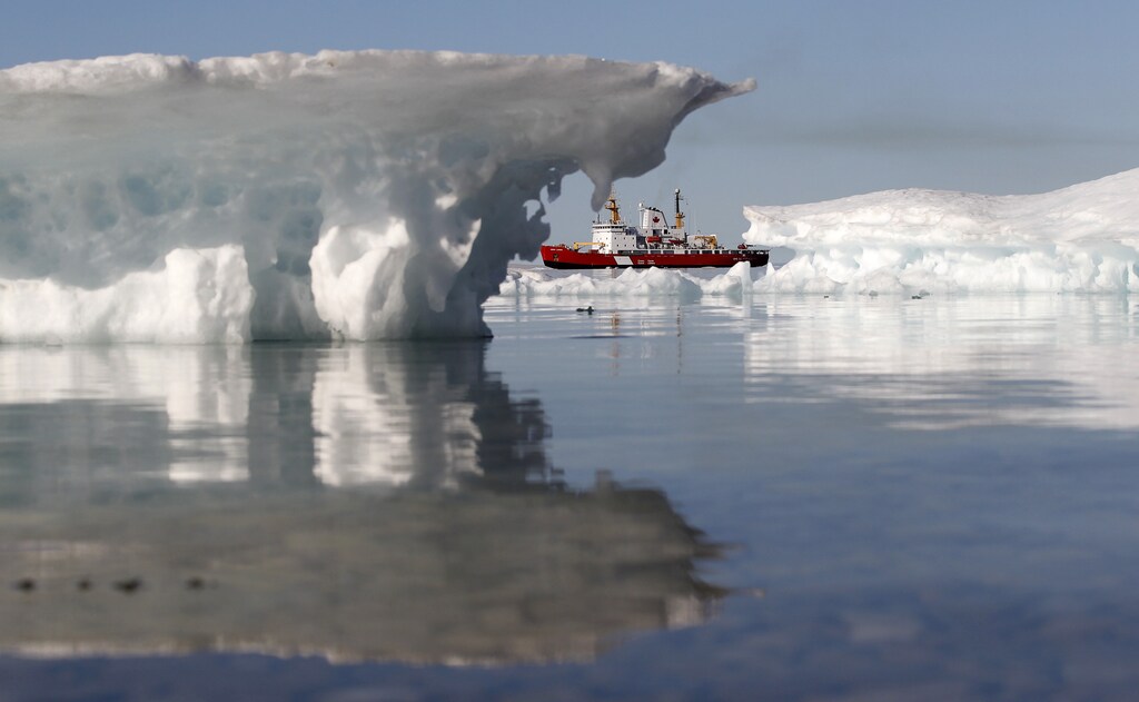 The Canadian Coast Guard icebreaker Henry Larsen is pictured in Allen Bay in Resolute, Nunavut August 25, 2010. The operation is an annual joint Arctic exercise between the Canadian Maritime Command and Coast Guard. REUTERS/Chris Wattie