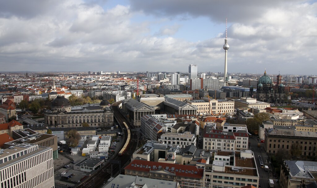 A general view shows the Museum Insel (Museum Island), so called for the complex of five significant museums with the television tower in the background in Berlin, November 5, 2013. REUTERS/Fabrizio Bensch (GERMANY - Tags: CITYSPACE) - BM2E9B51CEC01