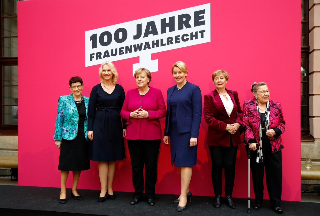 German Chancellor Angela Merkel, German Federal Minister for Family Affairs, Senior Citizens, Women and Youth Franziska Giffey, and members of the Christian Democratic Union (CDU) Ursula Lehr, Christine Bergmann, Rita Suessmuth, Manuela Schwesig pose for a group picture during an event marking 100 years of women's voting right in Germany, in Berlin, Germany November 12, 2018. REUTERS/Fabrizio Bensch - RC18BB01F970