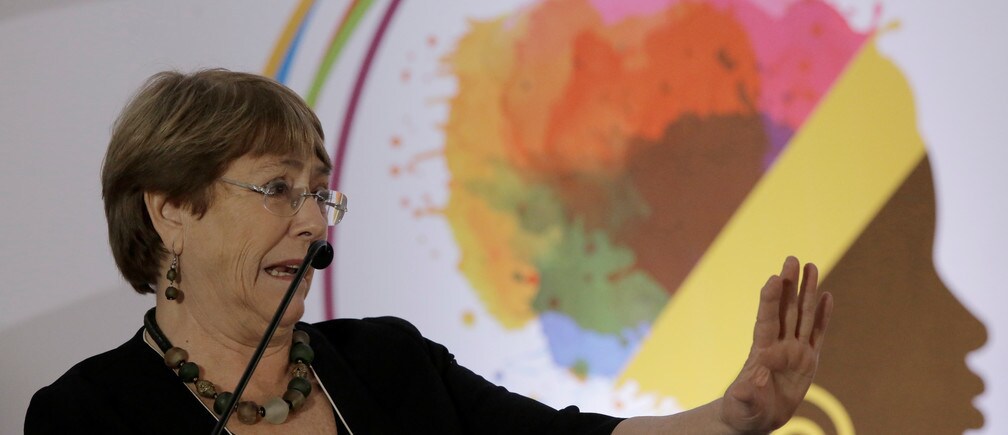 Michelle Bachelet, Alta Comisionada de las Naciones Unidas para los Derechos Humanos, dice que el sector de la salud no está abordando la desigualdad de género.