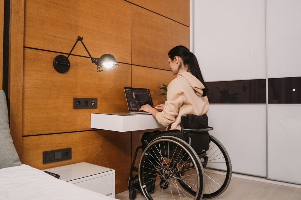 Augmental’s first product is the MouthPad, which allows users to control their computer, smartphone, or tablet through tongue and head movements