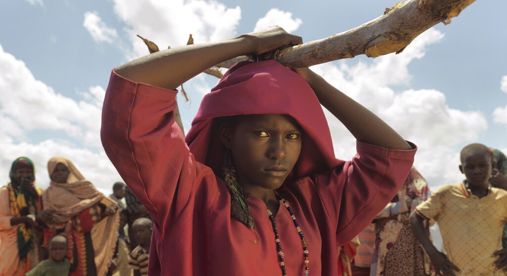 Fadumo Nunow Abdillow, 15, at Muuri IDP Camp, Baidoa District, Somalia. In Baidoa, at least 155,000 Somalis have been displaced from their homes because of drought and instability and they are residing in temporary huts. They make up some of the nearly 700,000 Somalis displaced since November 2016 after two seasons of failed rains.Numerous displaced Somalis interviewed by Mercy Corps said that this drought surpasses the severity of the 2011 crisis. At that time, unlike now, aid was able to reach rural regions outside of the control of government forces.Mercy Corps operates mainly in three camps where we provide water and food distributions, and will soon be expanding in to hygiene and livelihoods.