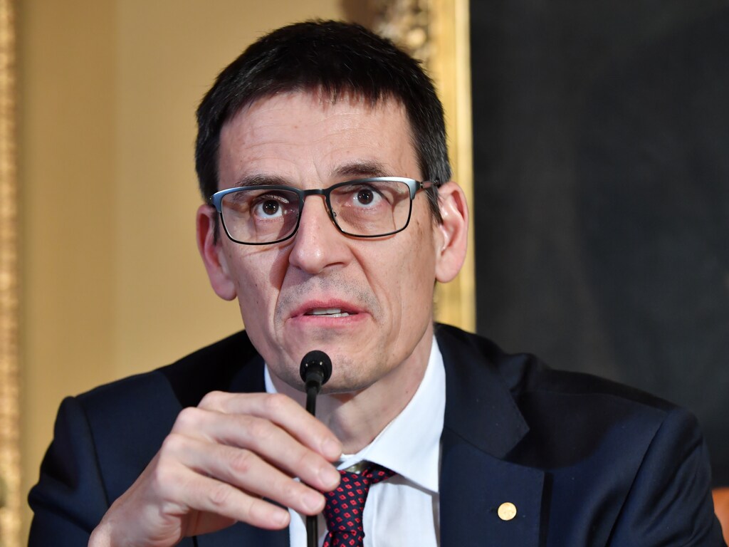 Nobel laureate in Physics Didier Queloz speaks during a news conference at The Royal Swedish Academy of Sciences in Stockholm, Sweden December 7, 2019. Jonas Ekstromer/TT News Agency/via REUTERS ATTENTION EDITORS - THIS IMAGE WAS PROVIDED BY A THIRD PARTY. SWEDEN OUT. NO COMMERCIAL OR EDITORIAL SALES IN SWEDEN. - RC29QD9QFXPY