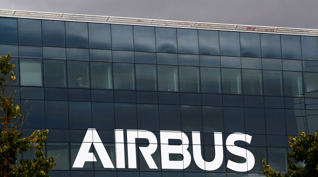 The logo of Airbus is seen at the Airbus Defence and Space facility in Elancourt, near Paris, France, July 1, 2020. REUTERS/Gonzalo Fuentes - RC2BKH9RQR2Q