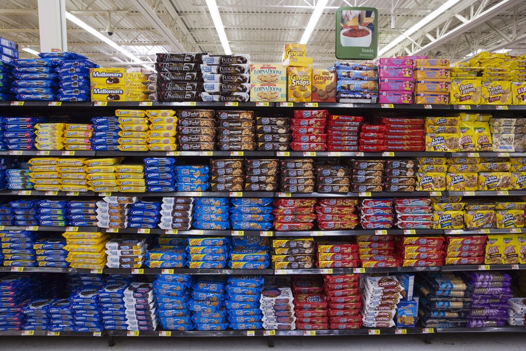 Cookies are displayed at a Walmart store in Secaucus, New Jersey, November 11, 2015. REUTERS/Lucas Jackson - RTS6KQ9