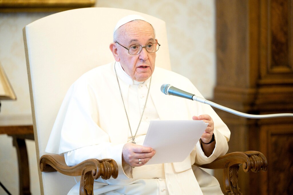 Pope Francis speaks during his weekly general audience after giving a message to people of the United States, honouring George Floyd and saying "no one can turn a blind eye to racism", in this still image taken from video at the Vatican, June 3, 2020. Vatican Media/Handout via REUTERS ATTENTION EDITORS - THIS IMAGE WAS PROVIDED BY A THIRD PARTY. - RC2N1H96JZYO