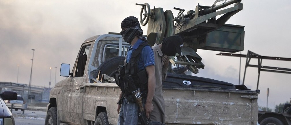How much territory has ISIS lost in 2015?
