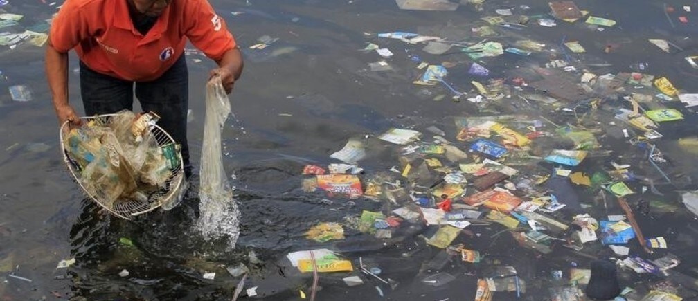Para resolver el cambio climático, empiece por abordar los residuos plásticos