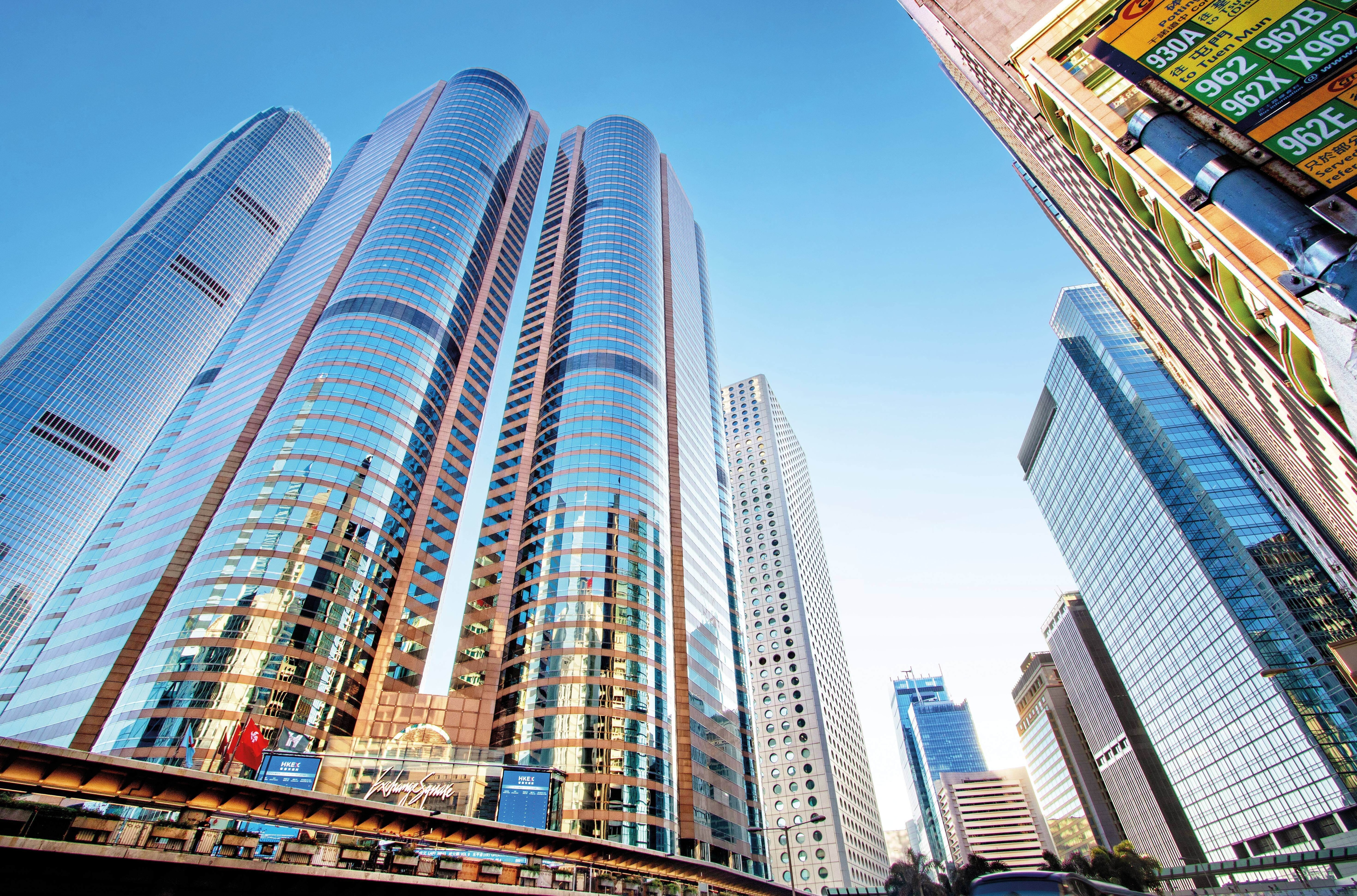 Financial hub Hong Kong: Exterior of HKEK building.