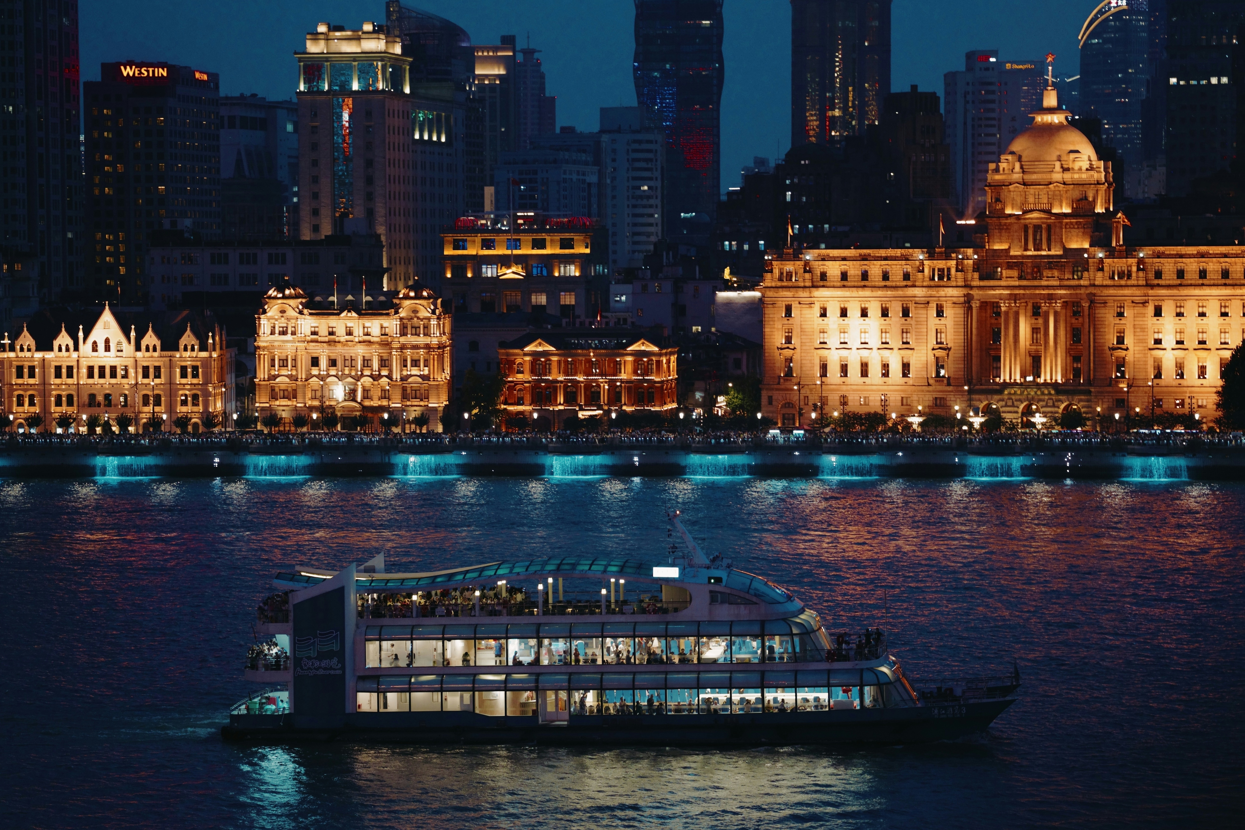 Shanghai at night, China is moving forward in its energy transition.