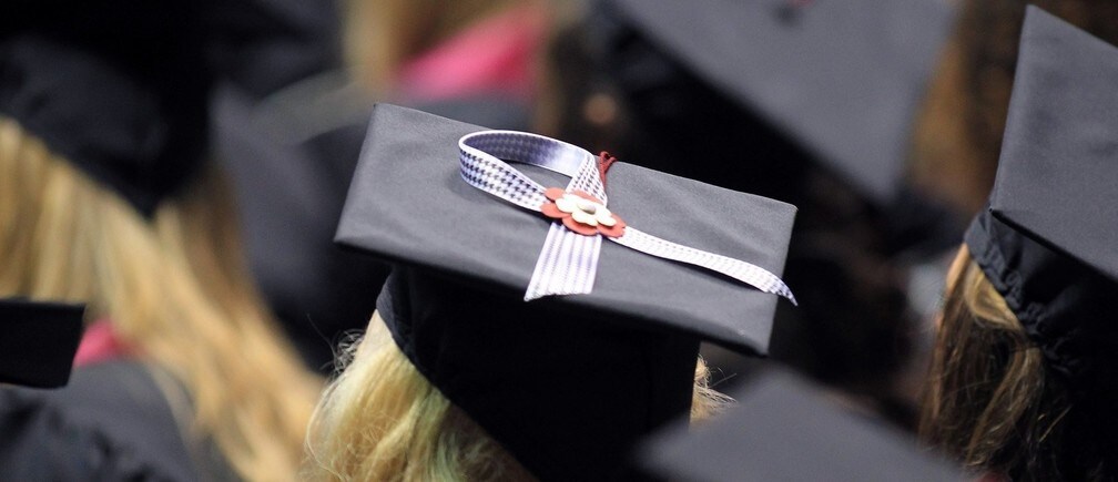 ¿Qué países tienen más estudiantes que compaginan trabajo y estudios?