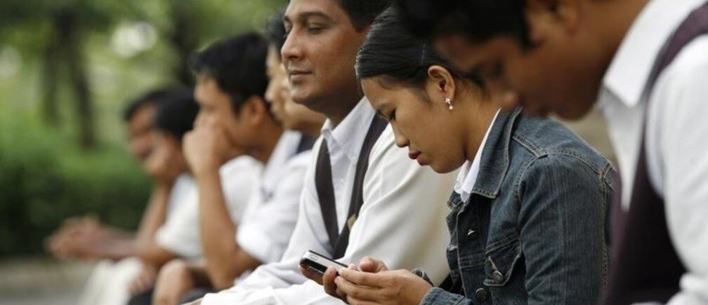 Por qué los docentes de Bangladesh vuelven a la escuela