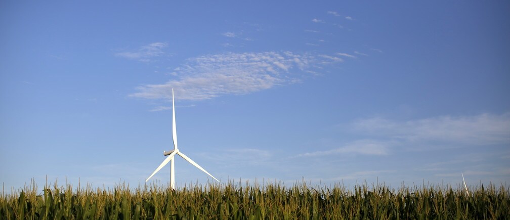 How will the Clean Power Plan improve US energy performance?