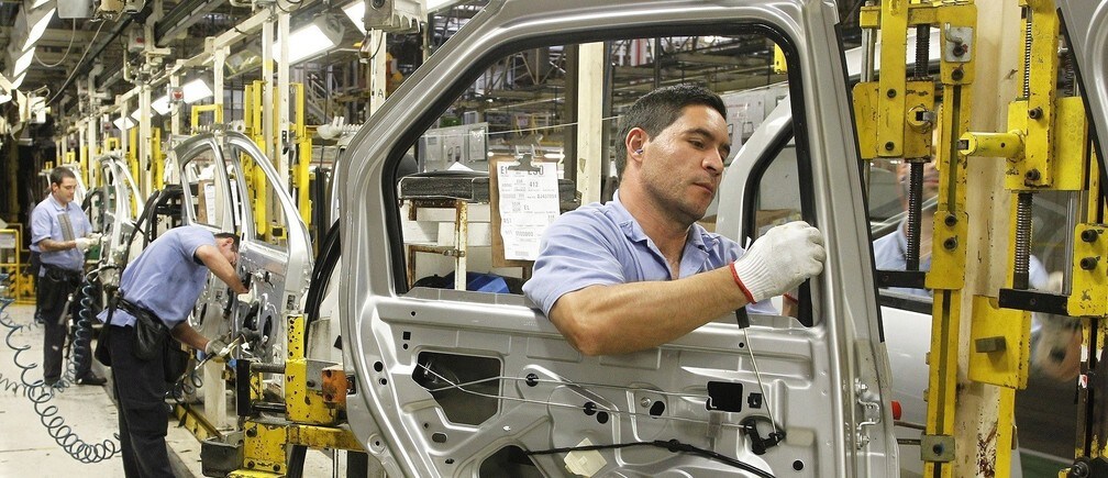 Which countries are experiencing negative growth?