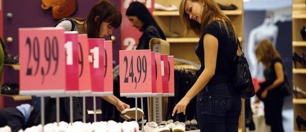 ¿Elevó la adopción del euro los precios de Letonia?