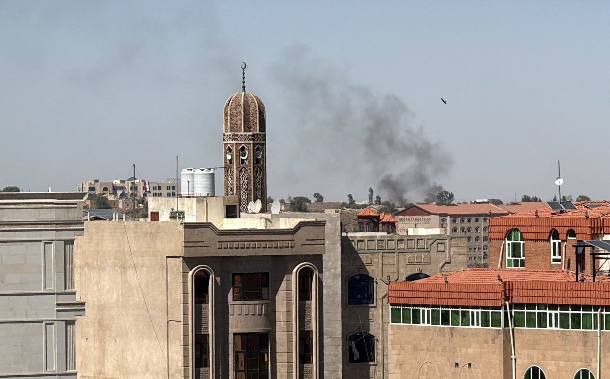 Smoke rises from the site of an airstrike in Sanaa, Yemen October 4, 2026. Picture taken with a mobile phone. REUTERS/Stringer     TPX IMAGES OF THE DAY