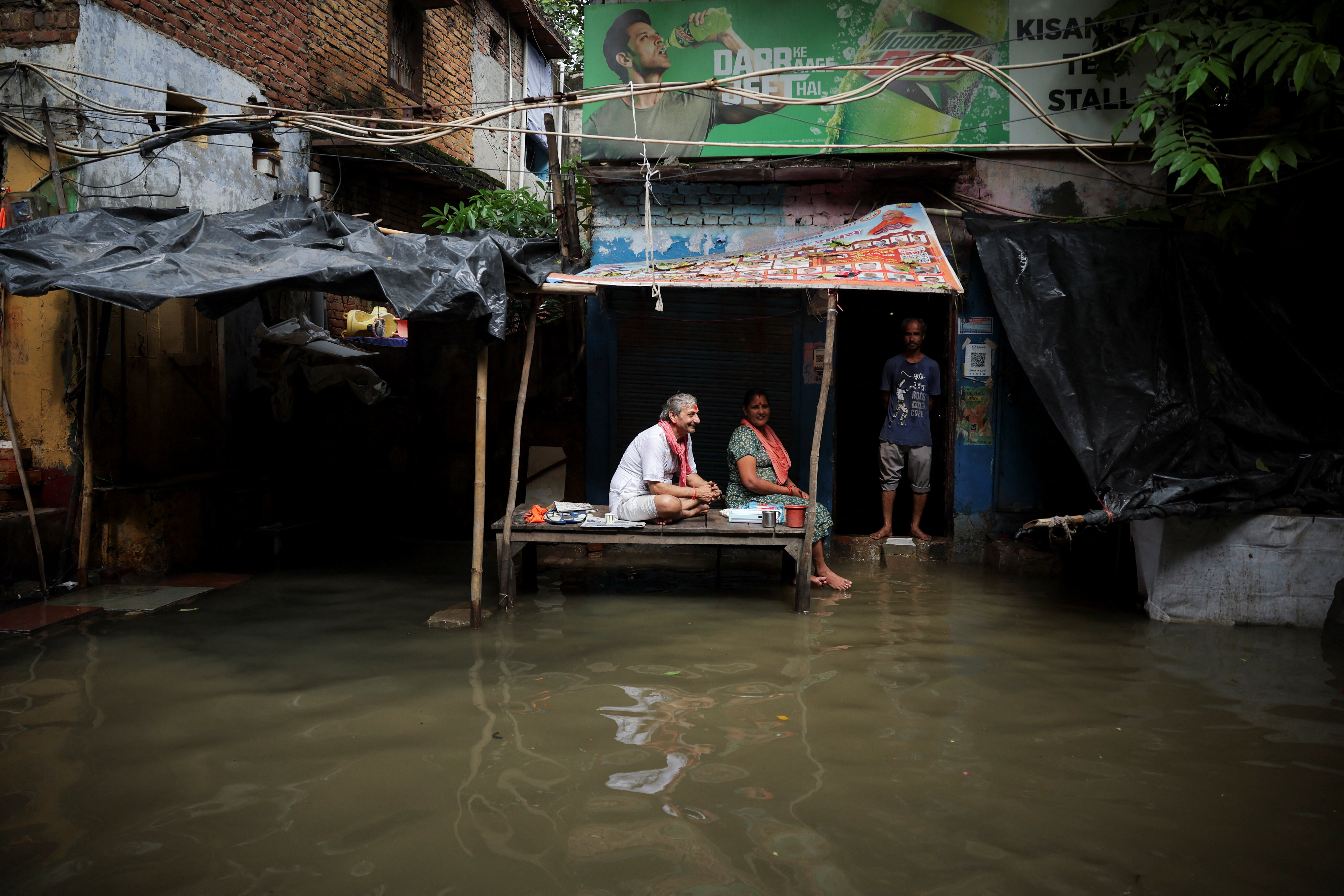 Resilience can help limit the impact of climate events such as heavy monsoon rains in the old quarters of Delhi, India. 