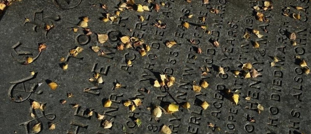 ¿Existe una vida en línea después de la muerte?