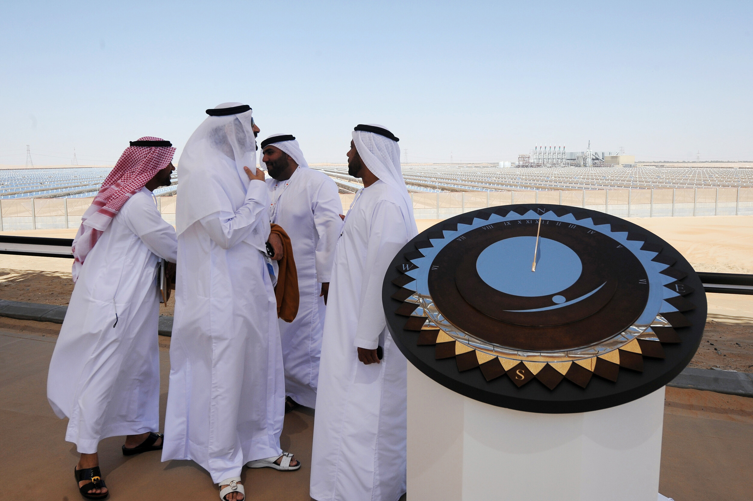 Employees are seen during the official inauguration of solar power plant Shams 1 at Madinat Zayed in Abu Dhabi March 17, 2013: Strategic foresight is essential for the resilience of GCC states highly dependent on energy exports