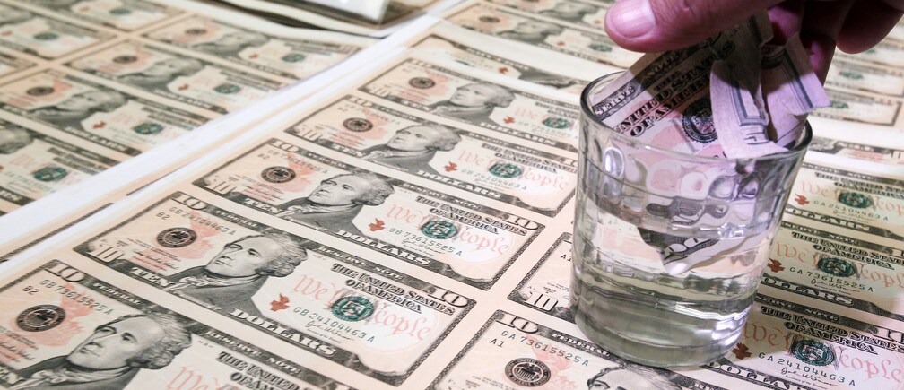 不正な資金の流れをどうすれば止められるのか？