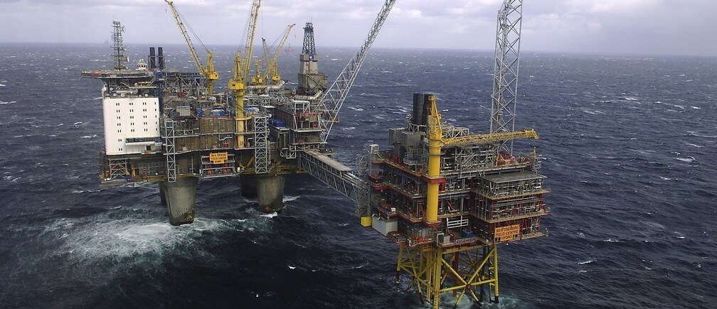 Where are the world’s oil rigs?