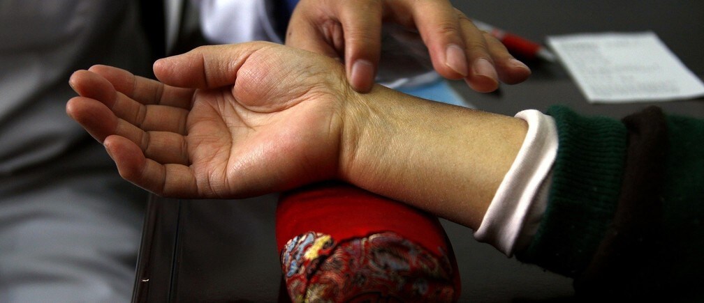 Are non-communicable diseases socially contagious?