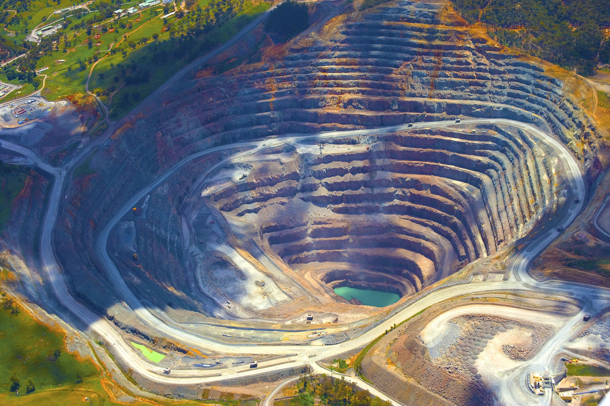 a gold open cut mine in NSW. Australia.The mine also produced copper. Copper recovery.