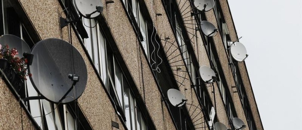 Can space junk threaten the way we communicate?