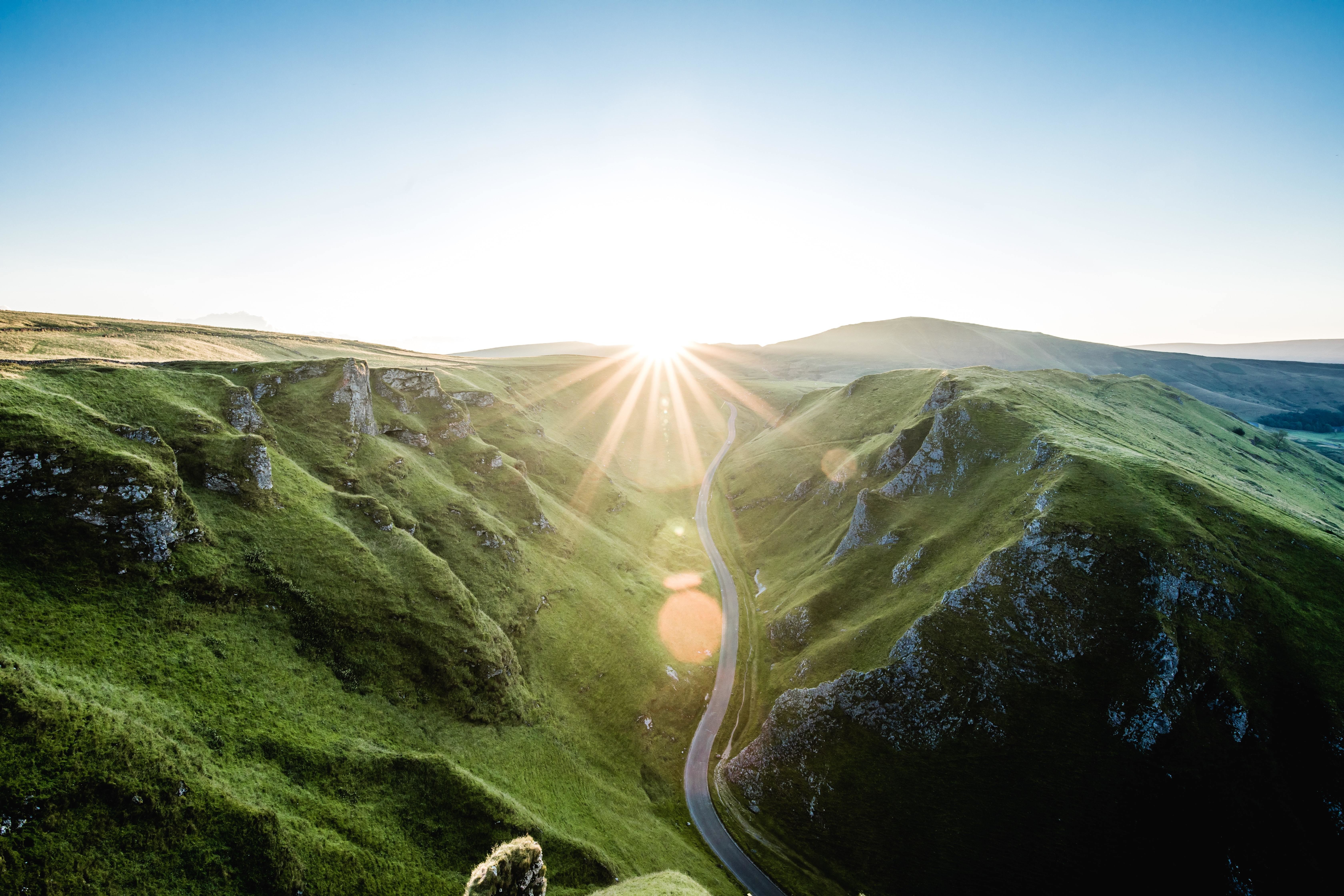 Winnats Pass, Hope Valley, UK.