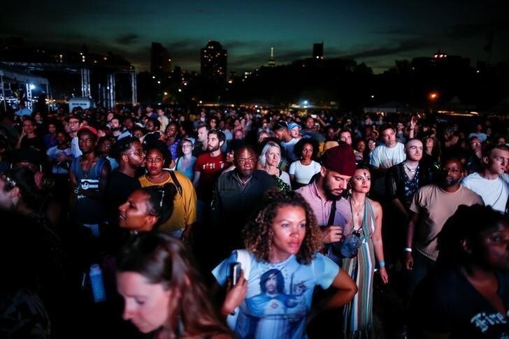 People take part in the Annual Afropunk Music festival in the borough of Brooklyn in New York, U.S., August 27, 2016. REUTERS/Eduardo Munoz