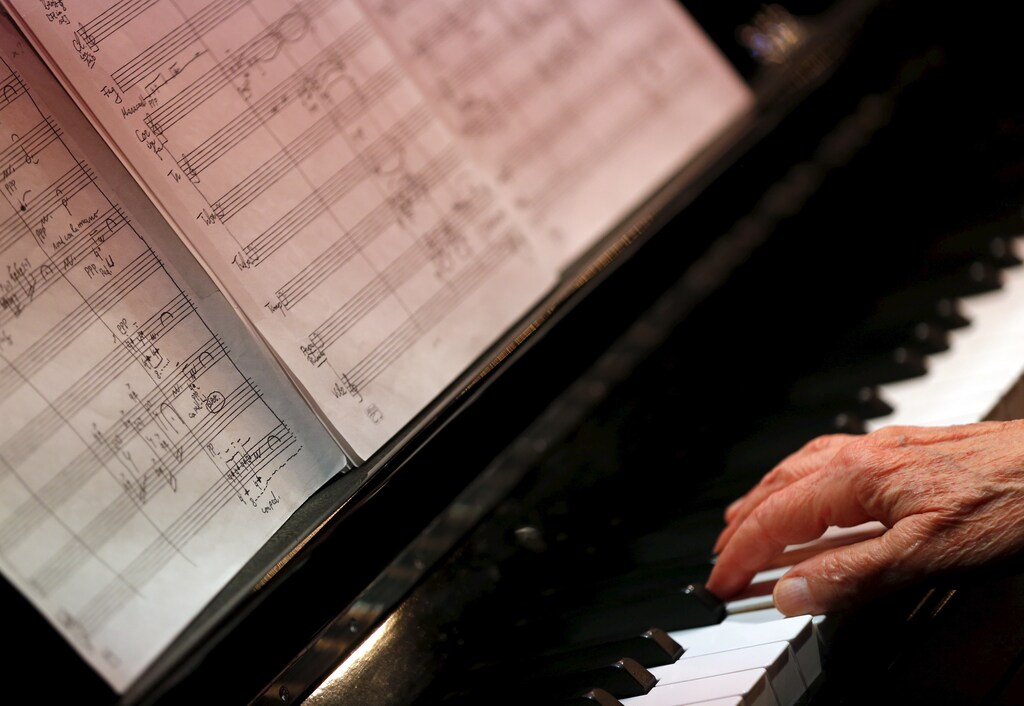 Gyorgy Kurtag, world famous Hungarian composer of classical music and pianist, plays the piano during his 90th brithday celebration in Budapest's Music Center, Hungary February 18, 2016. REUTERS/Laszlo Balogh - RTX27M2X