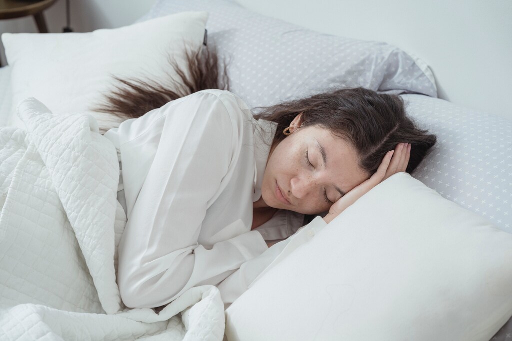 People with chronic sleep problems are more likely to report needing antibiotics.
