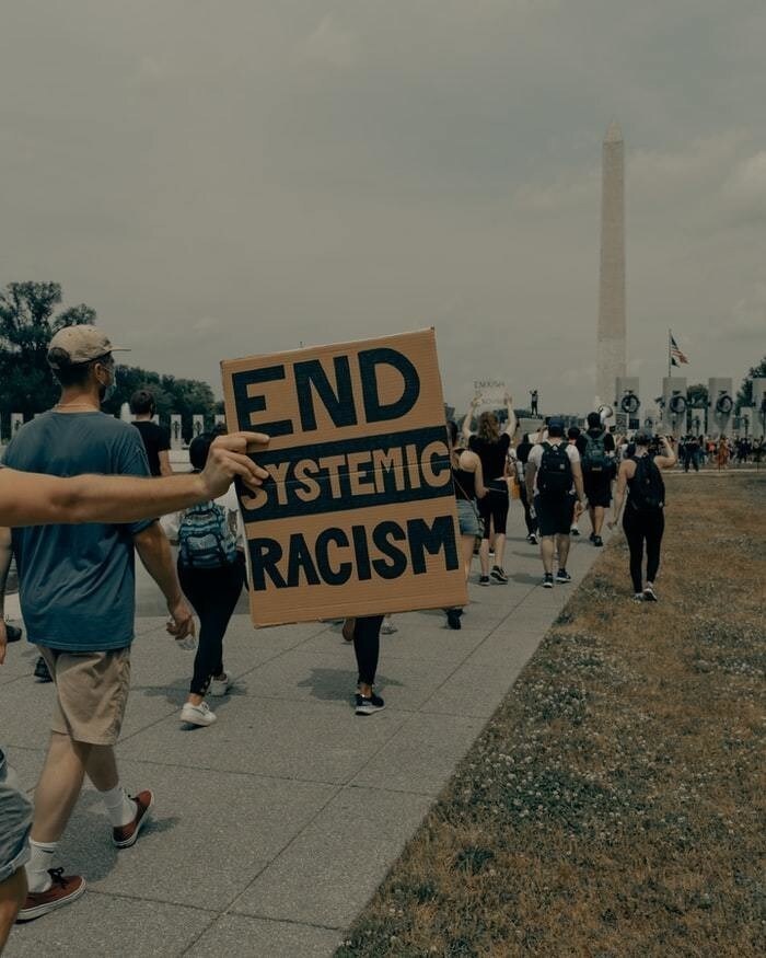 El racismo sistémico sigue siendo un problema mundial.