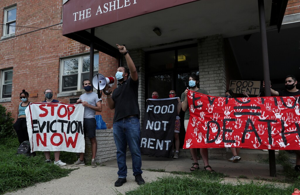 Maryland Rep Julian Ivey speaks out about evictions after gathering with others outside of an apartment complex with the intention to stop the alleged eviction of one of the tenants in Mount Rainier, MD, U.S., August 10, 2020. While Maryland remains under a State of Emergency, evictions are prohibited for tenants who are 'suffering substantial loss of income due to COVID-19'. Picture taken August 10, 2020. REUTERS/Leah Millis - RC2KCI92EWNL