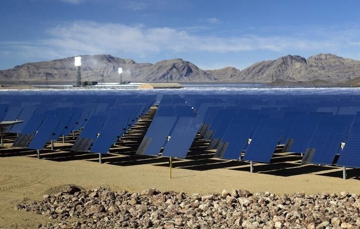 Heliostats (mirrors that track the sun and reflect the sunlight onto a central receiving point) are shown during a tour of the Ivanpah Solar Electric Generating System in the Mojave Desert near the California-Nevada border February 13, 2014. The project, a partnership of NRG, BrightSource, Google and Bechtel, is the world's largest solar thermal facility and uses 347,000 sun-facing mirrors to produce 392 Megawatts of electricity, enough energy to power more than 140,000 homes. REUTERS/Steve Marcus (UNITED STATES - Tags: ENERGY BUSINESS SCIENCE TECHNOLOGY TPX IMAGES OF THE DAY)