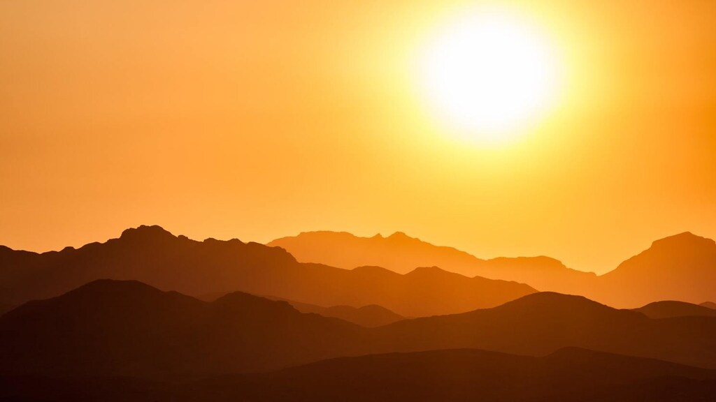 Sun, Australia