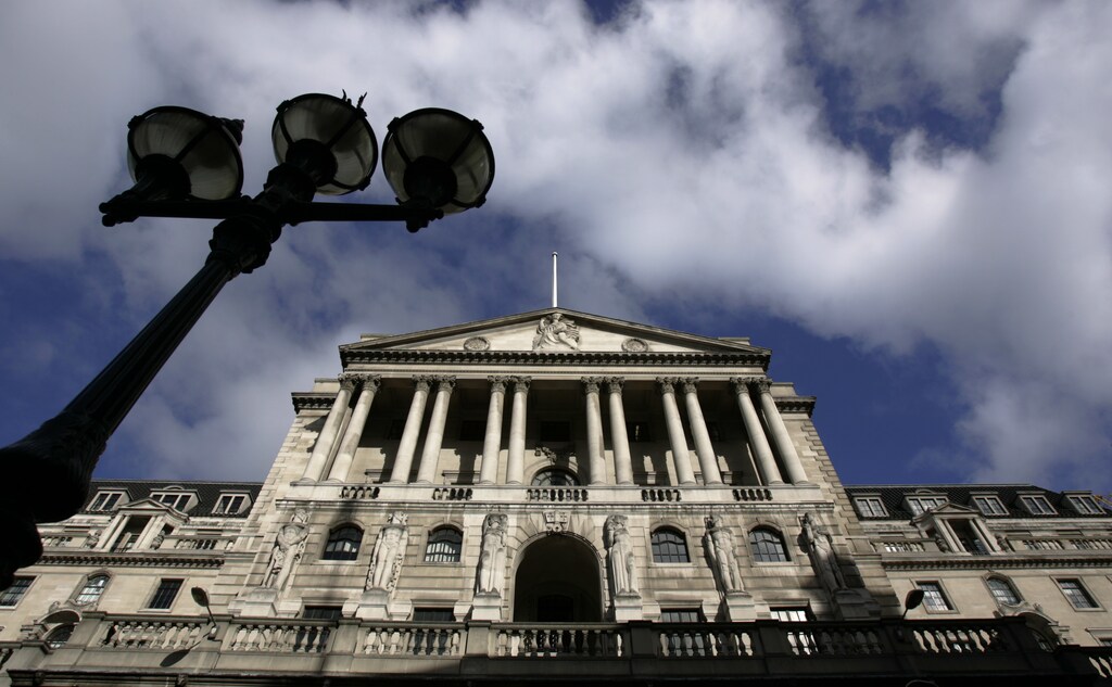 Top economy stories: Bank of England halts interest rate rises; Housing markets slow in US, Germany and UK; and more.