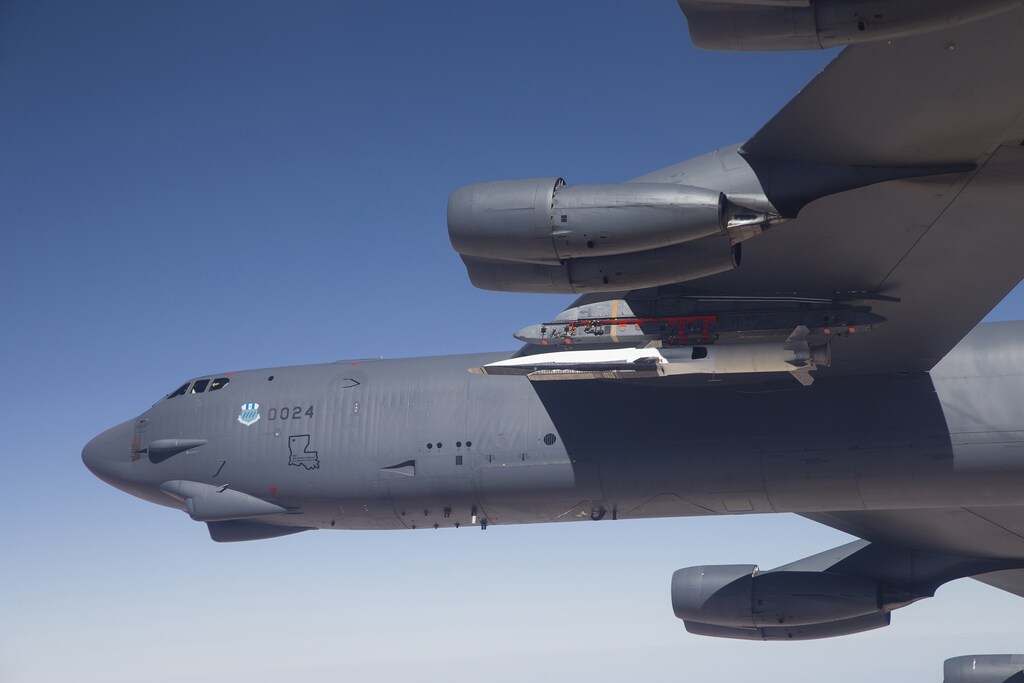 A U.S. Air Force B-52 carries the X-51 Hypersonic Vehicle out to the range for a launch test from Edwards AFB, California in this handout photo provided by the U.S. Air Force on May 1, 2013. The X-51 achieved Mach 5.1 traveling 230 nautical miles in just over six minutes making this test the longest air-breathing hypersonic flight ever. REUTERS/Bobbi Zapka/USAF/Handout via Reuters (UNITED STATES - Tags: TRANSPORT MILITARY SCIENCE TECHNOLOGY) ATTENTION EDITORS - THIS IMAGE WAS PROVIDED BY A THIRD PARTY. FOR EDITORIAL USE ONLY. NOT FOR SALE FOR MARKETING OR ADVERTISING CAMPAIGNS. THIS PICTURE IS DISTRIBUTED EXACTLY AS RECEIVED BY REUTERS, AS A SERVICE TO CLIENTS - GM1E95402NB01