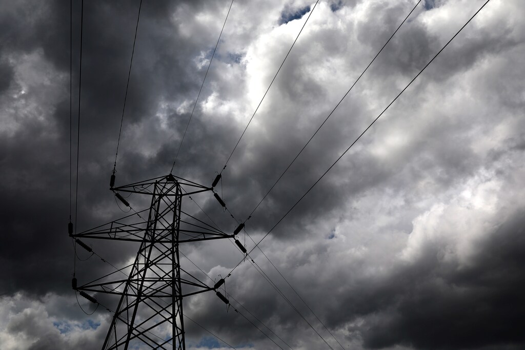 The UK must build infrastructure that can withstand extreme weather, such as underground distribution lines instead of overhead cables.