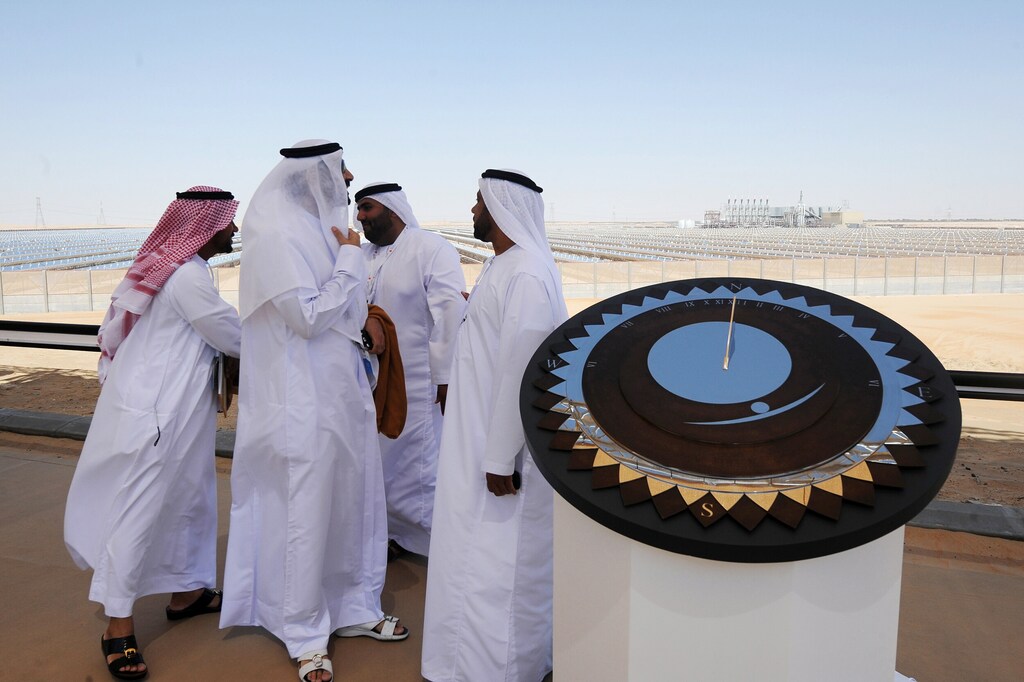 Employees are seen during the official inauguration of solar power plant Shams 1 at Madinat Zayed in Abu Dhabi March 17, 2013: Strategic foresight is essential for the resilience of GCC states highly dependent on energy exports